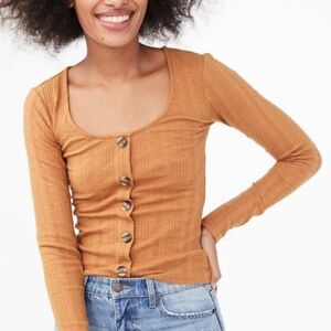 Ribbed Long Sleeve Sweater Areopostole